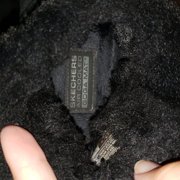 Sketchers Black leather winter boots with faux fur lining, women's size 7 - Picture 7 of 8